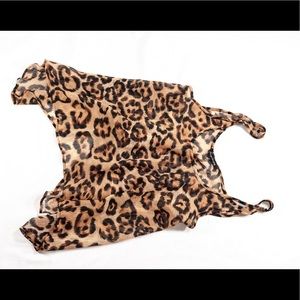 Leopard top
